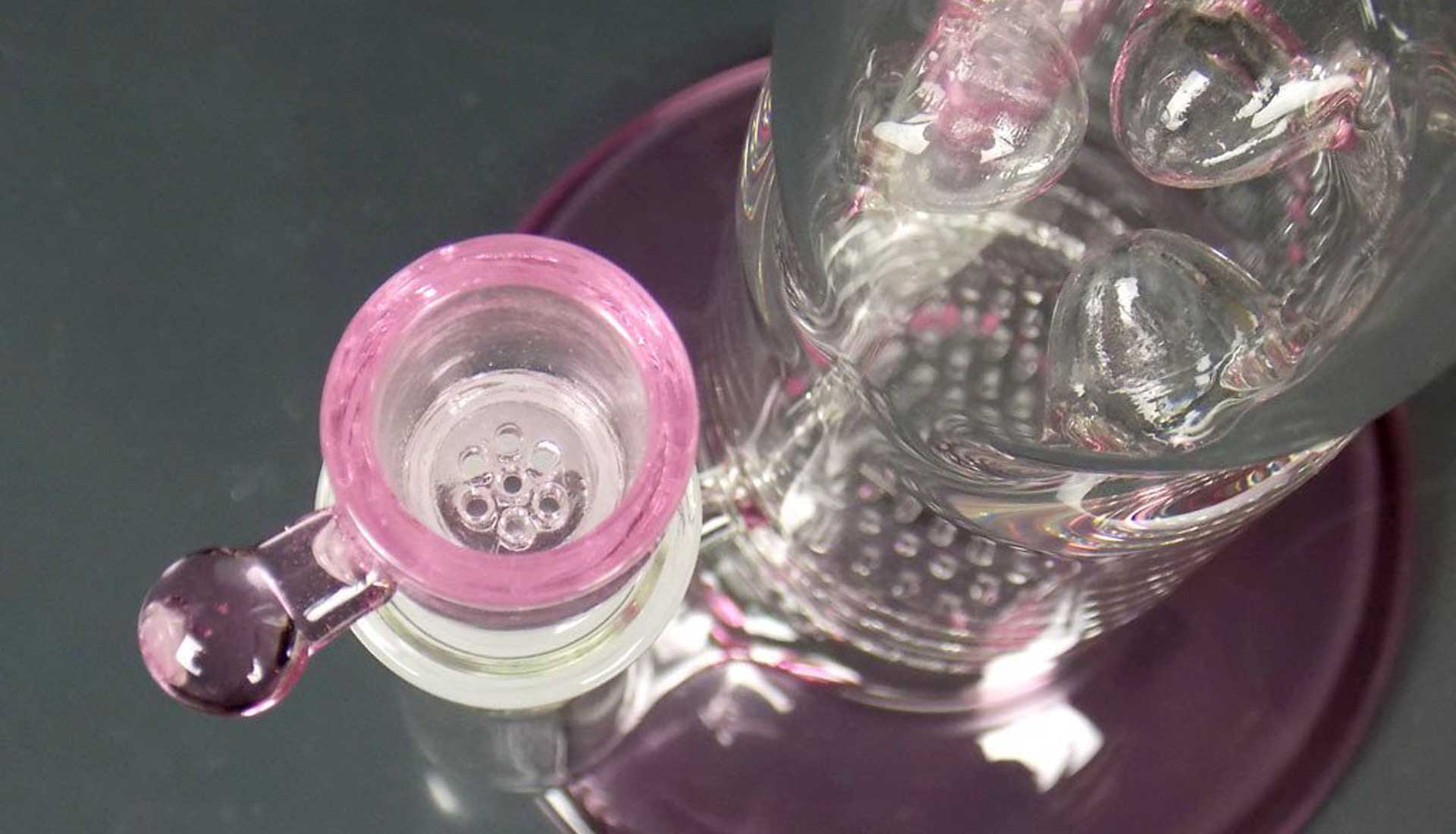 8 Pink Bongs to Look Good and Feel Good