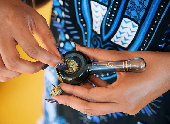 Guide to the Best Portable Pipes to Buy in 2022