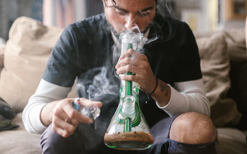 Top 10 Bongs Under $50 That Don’t Actually Feel Cheap